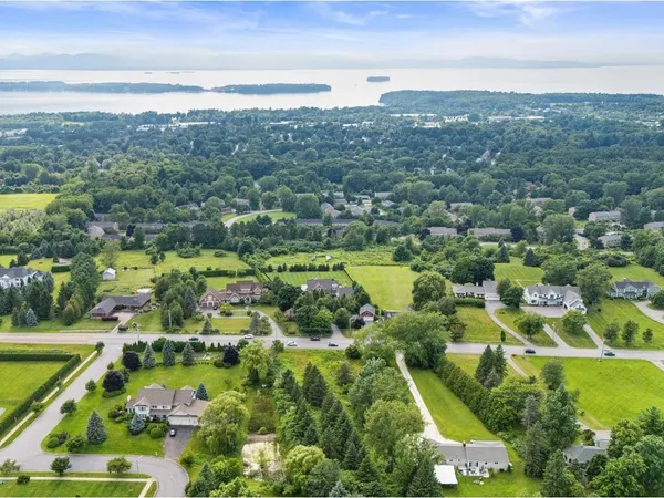 $319,000 | 1432 Spear Street, South Burlington, VT 05403