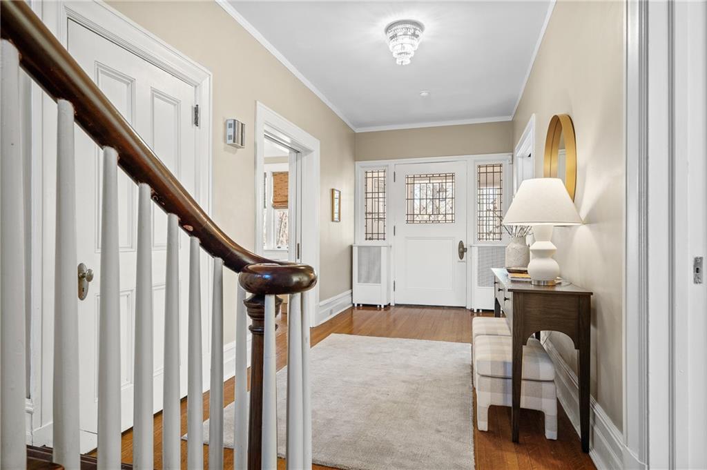 115 Woodland Road Pittsburgh, PA 15232 - Photo 3 of 50 a living room with furniture and a wooden floor