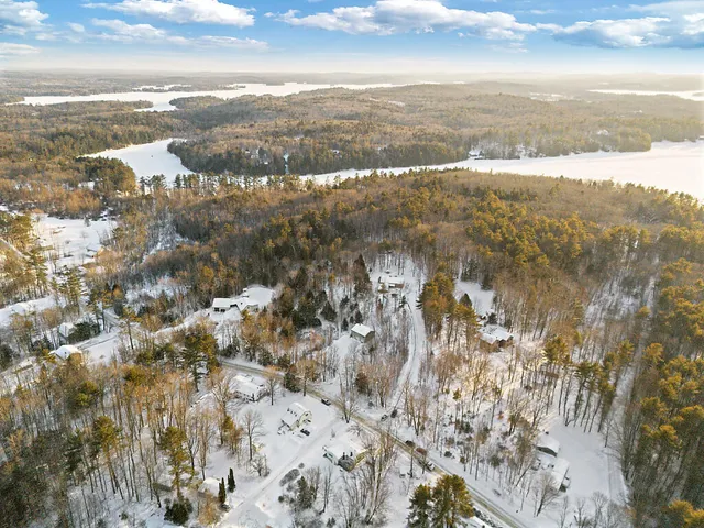 $199,900 | 232 Narrows Pond Road, Winthrop, ME 04364