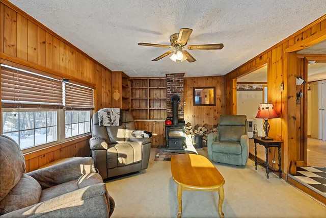 $199,900 | 232 Narrows Pond Road, Winthrop, ME 04364