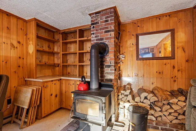 $199,900 | 232 Narrows Pond Road, Winthrop, ME 04364