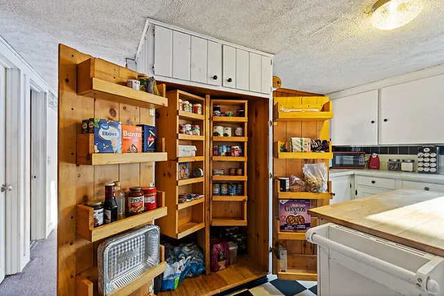 $199,900 | 232 Narrows Pond Road, Winthrop, ME 04364