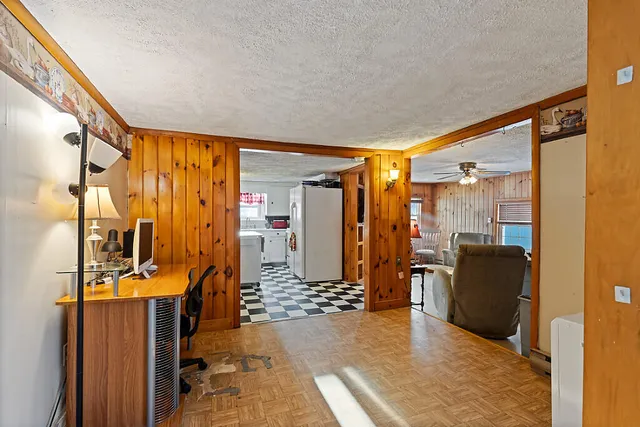 $199,900 | 232 Narrows Pond Road, Winthrop, ME 04364