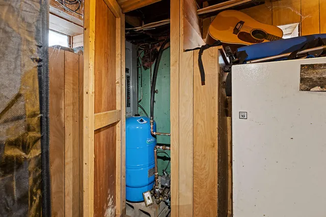 $199,900 | 232 Narrows Pond Road, Winthrop, ME 04364