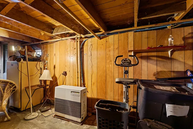 $199,900 | 232 Narrows Pond Road, Winthrop, ME 04364