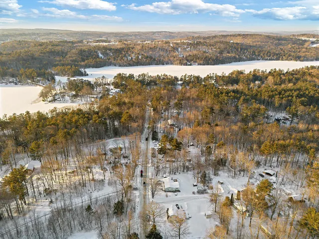 $199,900 | 232 Narrows Pond Road, Winthrop, ME 04364