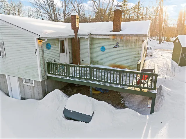 $199,900 | 232 Narrows Pond Road, Winthrop, ME 04364