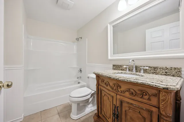 $239,900 | 24 Rushford Meade, Unit 24, Granby, CT 06035