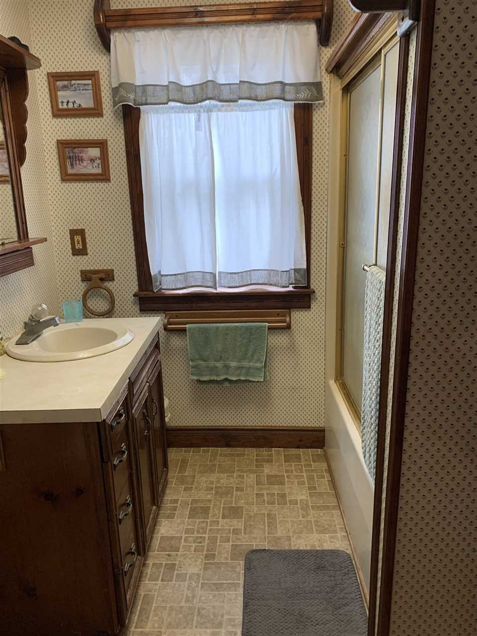 11330 Beecher Road Flushing, MI 48433 - Photo 19 of 34 50036732-18.JPG