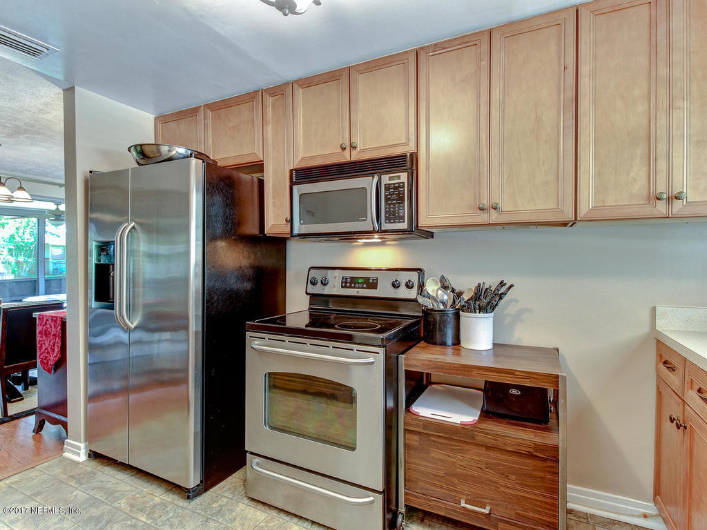 5138 Spring Glen Road Jacksonville, FL 32207 - Photo 12 of 29 5138 Spring Glen Rd-MLS_Size-017-32-Kitc