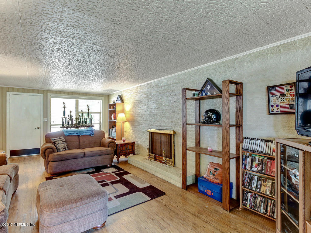 5138 Spring Glen Road Jacksonville, FL 32207 - Photo 21 of 29 5138 Spring Glen Rd-MLS_Size-021-26-Fami
