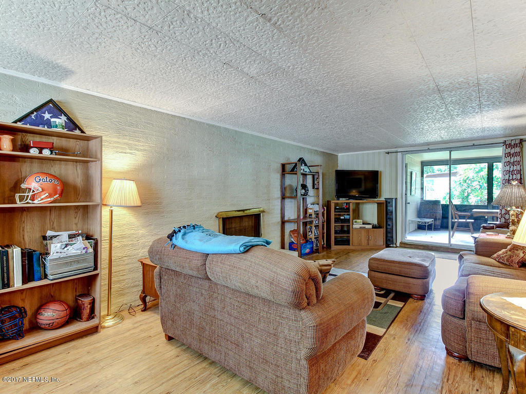 5138 Spring Glen Road Jacksonville, FL 32207 - Photo 23 of 29 5138 Spring Glen Rd-MLS_Size-023-34-Fami