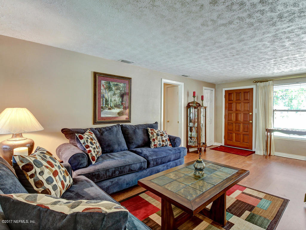 5138 Spring Glen Road Jacksonville, FL 32207 - Photo 8 of 29 5138 Spring Glen Rd-MLS_Size-012-29-Livi