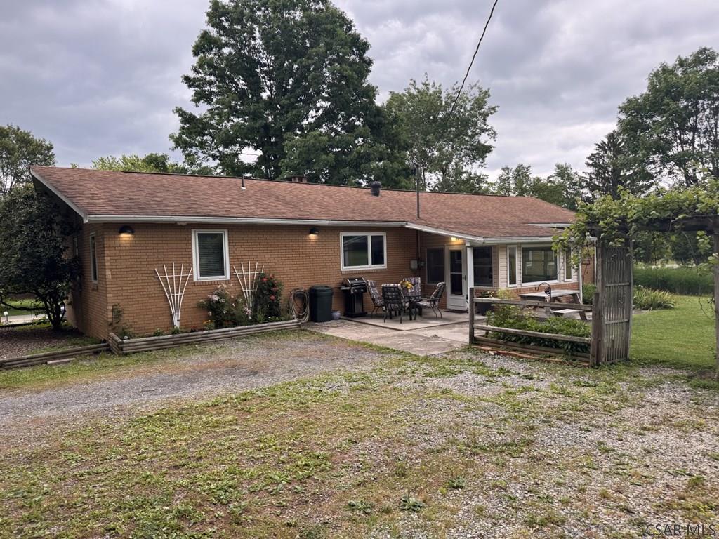 1362 Wilmore Road Ebensburg, PA 15931 - Photo 3 of 39