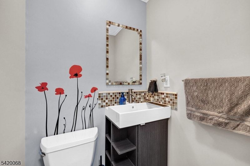 318 Daniel Street Dover, NJ 07801 - Photo 16 of 36