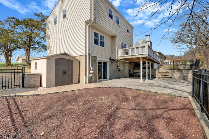 318 Daniel Street Dover, NJ 07801 - Photo 34 of 36