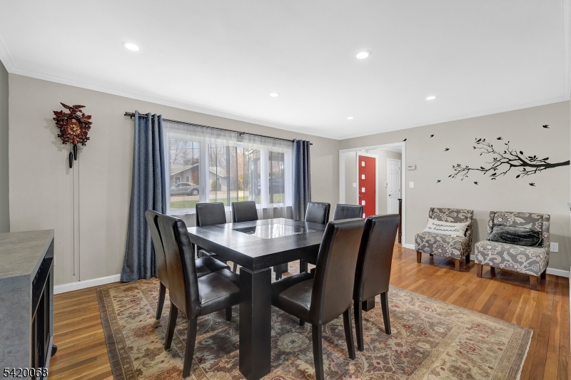 318 Daniel Street Dover, NJ 07801 - Photo 4 of 36