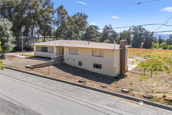 $769,000 | 11424 Casa Blanca Avenue, Yucaipa, CA 92399