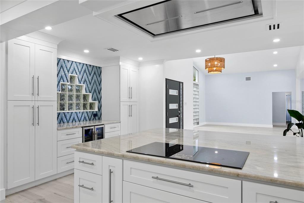 619 Buttonwood Drive Longboat Key, FL 34228 - Photo 16 of 70