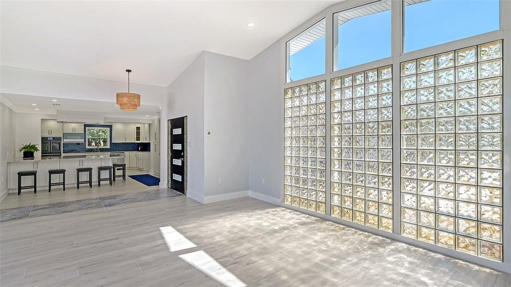 619 Buttonwood Drive Longboat Key, FL 34228 - Photo 17 of 70