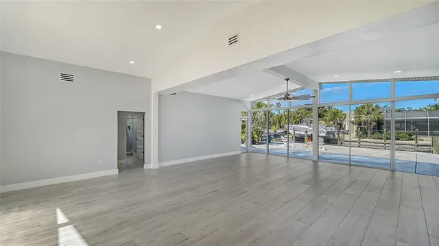 $1,575,000 | 619 Buttonwood Drive, Longboat Key, FL 34228