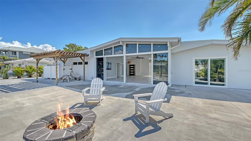 619 Buttonwood Drive Longboat Key, FL 34228 - Photo 29 of 70