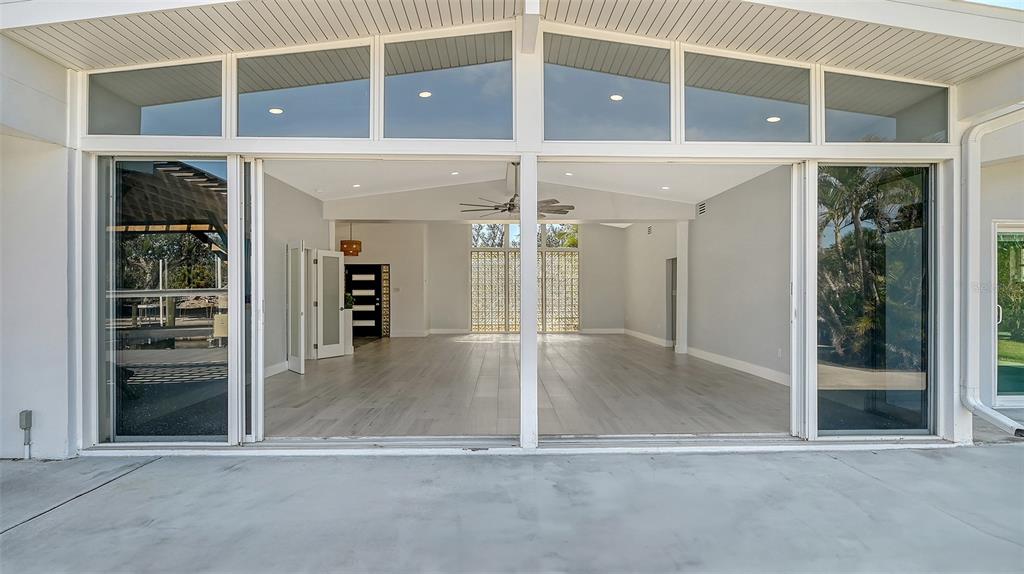 619 Buttonwood Drive Longboat Key, FL 34228 - Photo 31 of 70