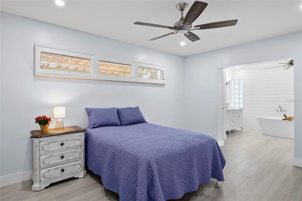 619 Buttonwood Drive Longboat Key, FL 34228 - Photo 34 of 70