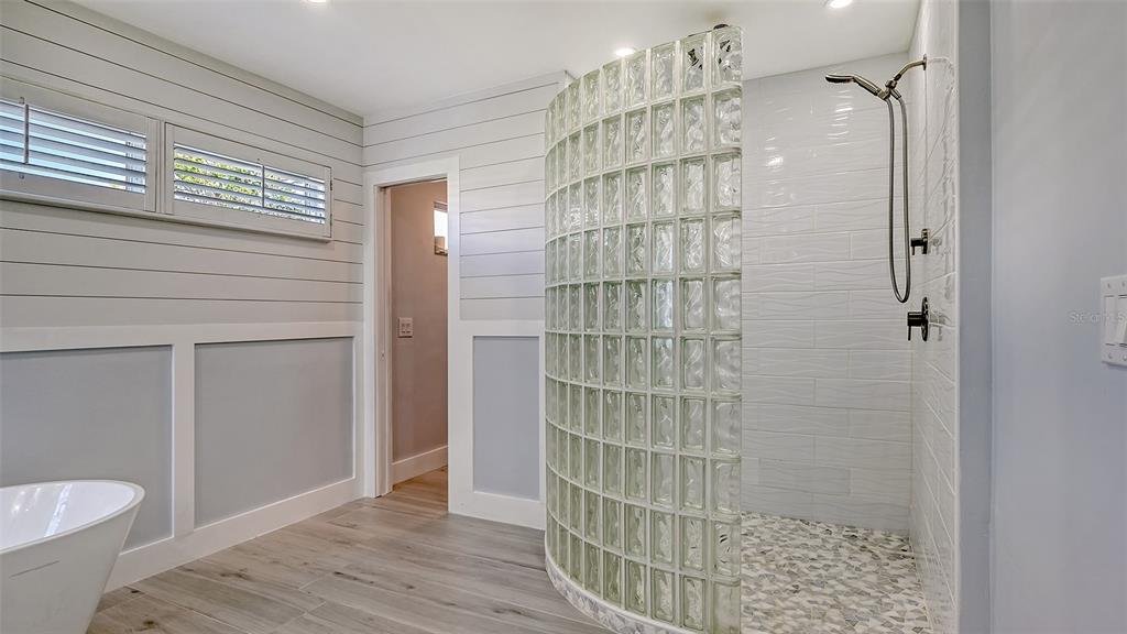 619 Buttonwood Drive Longboat Key, FL 34228 - Photo 42 of 70