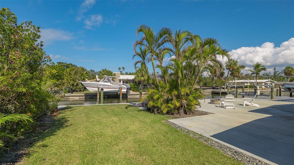619 Buttonwood Drive Longboat Key, FL 34228 - Photo 57 of 70