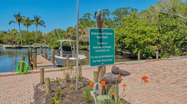 $1,575,000 | 619 Buttonwood Drive, Longboat Key, FL 34228