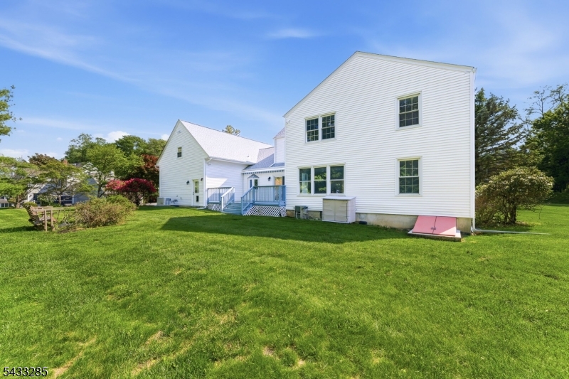 3 Elm Street Chester, NJ 07930 - Photo 29 of 40