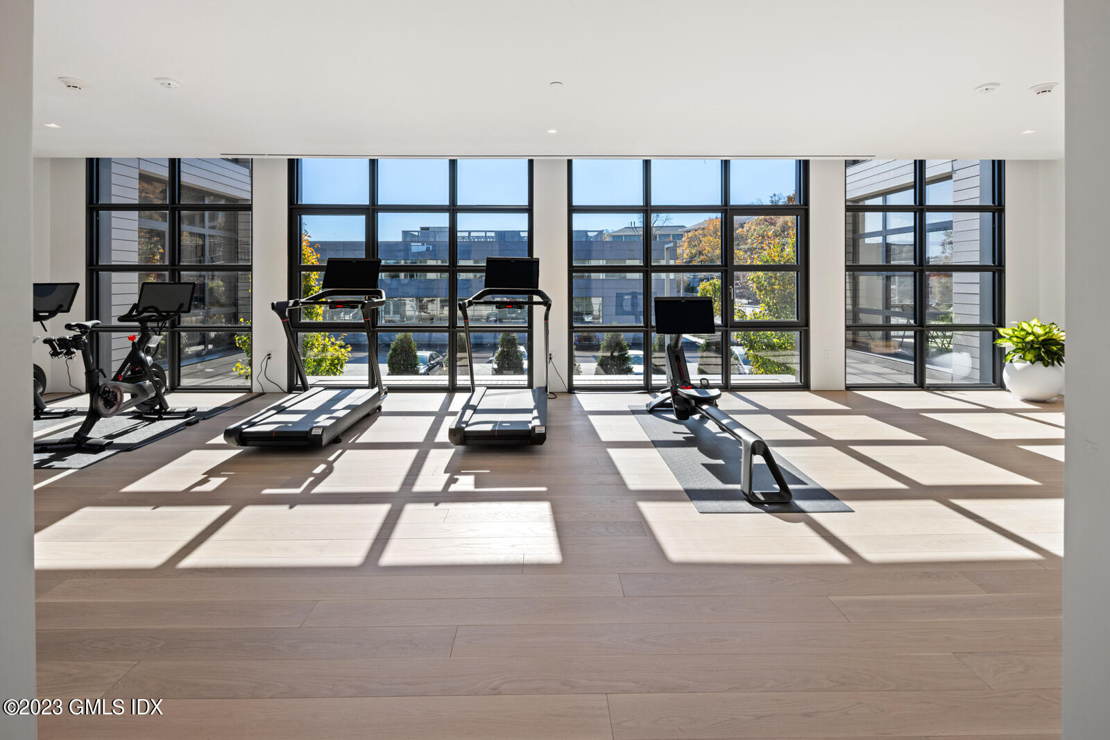 60 Wilton Road, Unit 2C Westport, CT 06880 - Photo 26 of 35 60 Winton Road Fairfield CT-7