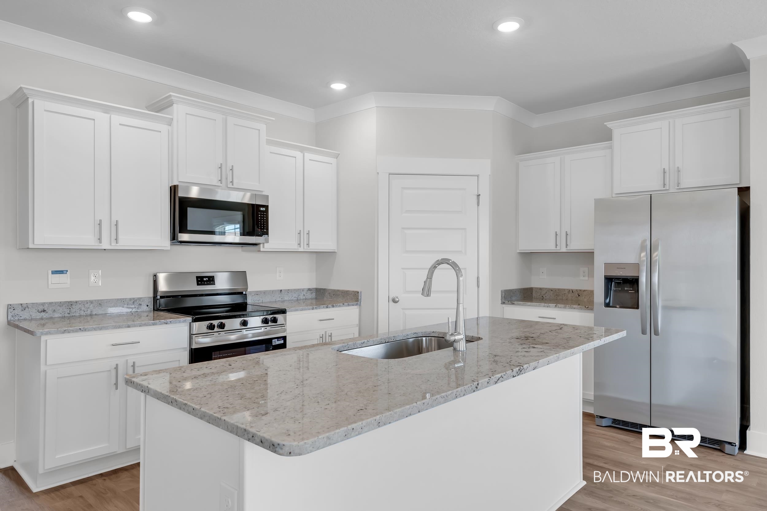 8984 Chabo Circle Foley, AL 36535 - Photo 5 of 21