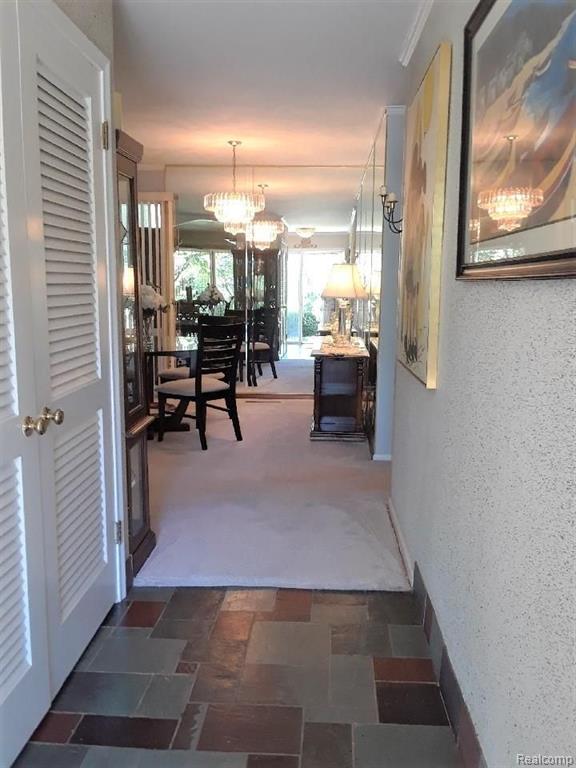 33640 Lyncroft Street Farmington Hills, MI 48331 - Photo 8 of 26