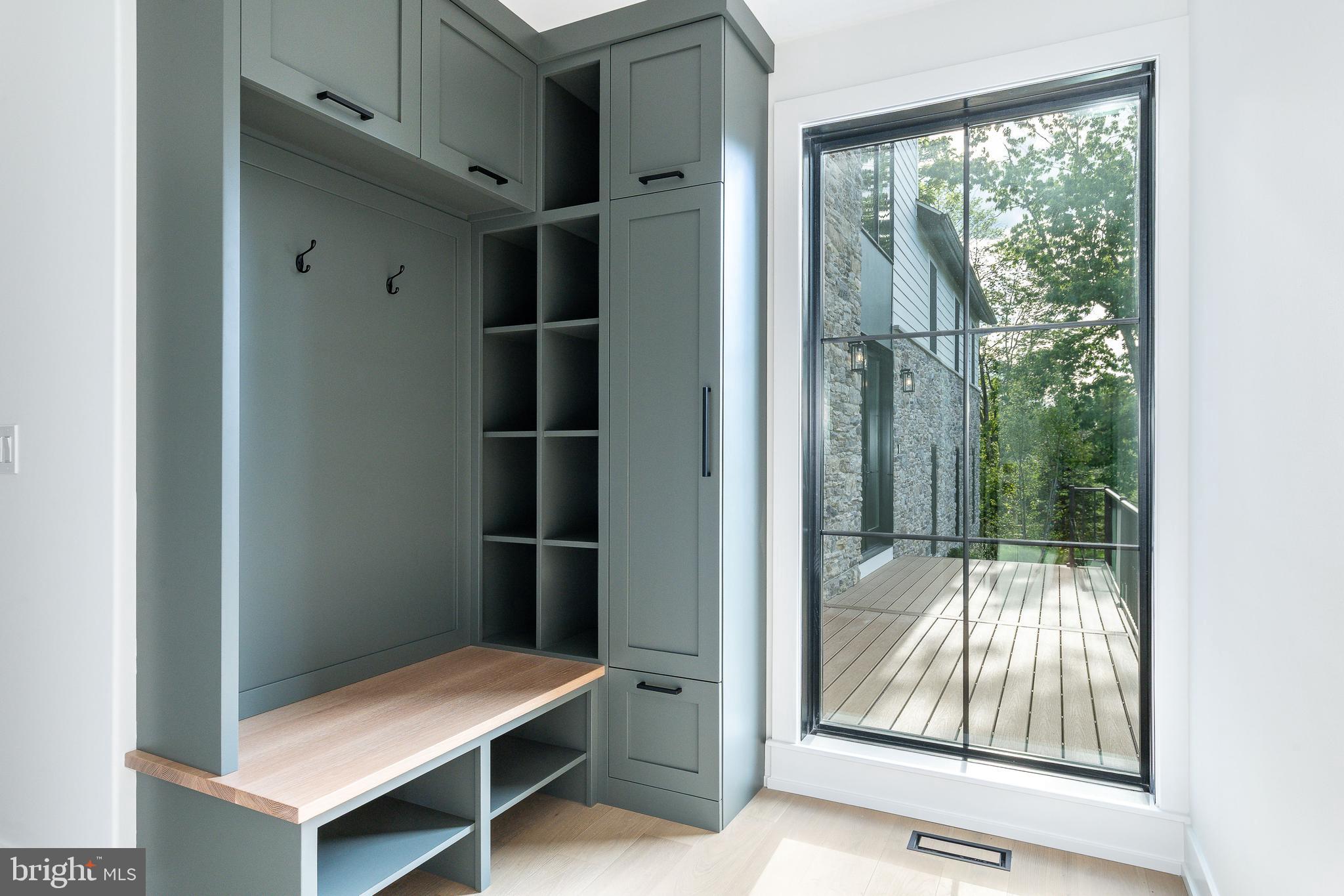 678 Malin Road Newtown Square, PA 19073 - Photo 11 of 17 Custom Built In - Reference