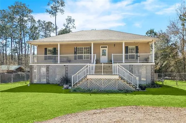 $340,000 | 28584 Lake Drive, Lacombe, LA 70445