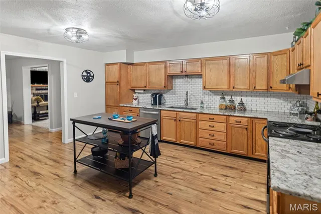 $319,750 | 119 North Market Street, Grafton, IL 62037