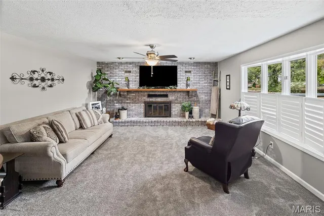 $319,750 | 119 North Market Street, Grafton, IL 62037