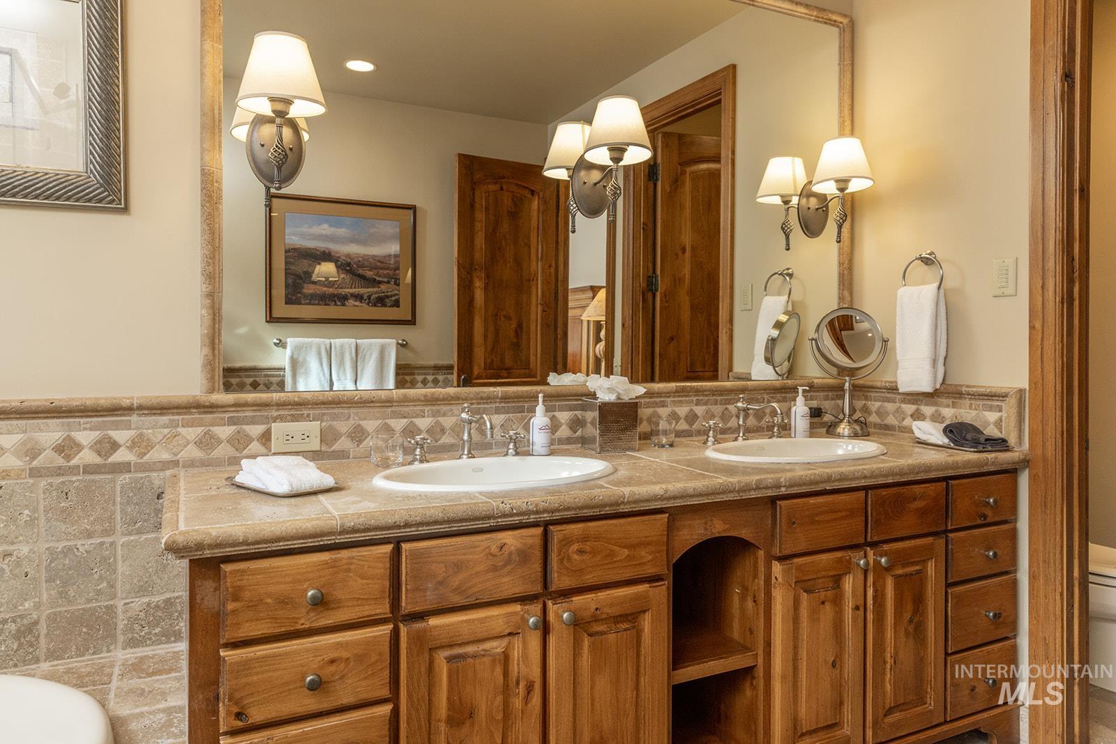 221 Picabo Street, Unit H Ketchum, ID 83340 - Photo 8 of 32