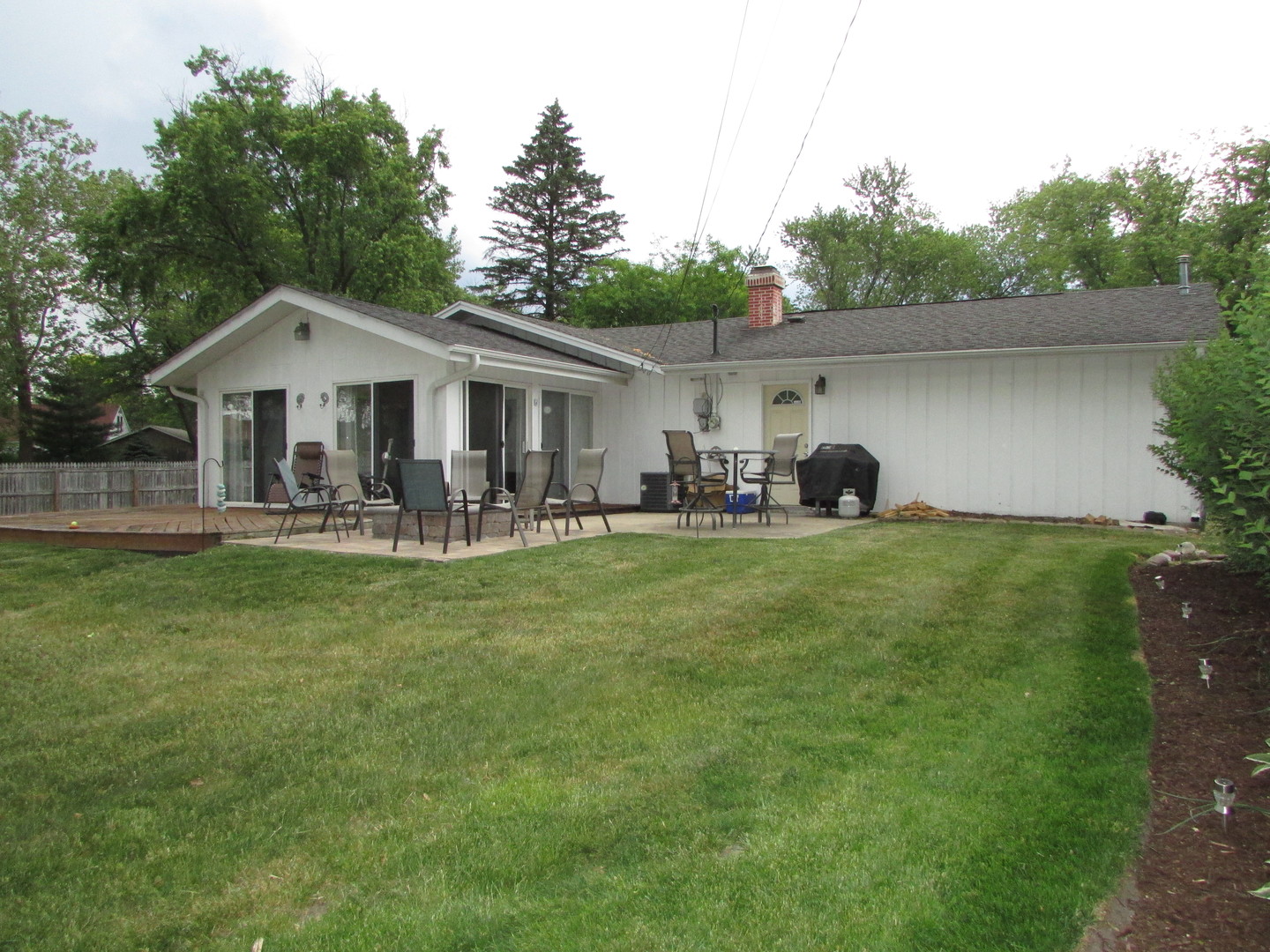 21W255 Canary Road Lombard, IL 60148 - Photo 32 of 32 a front view of house with yard and trees