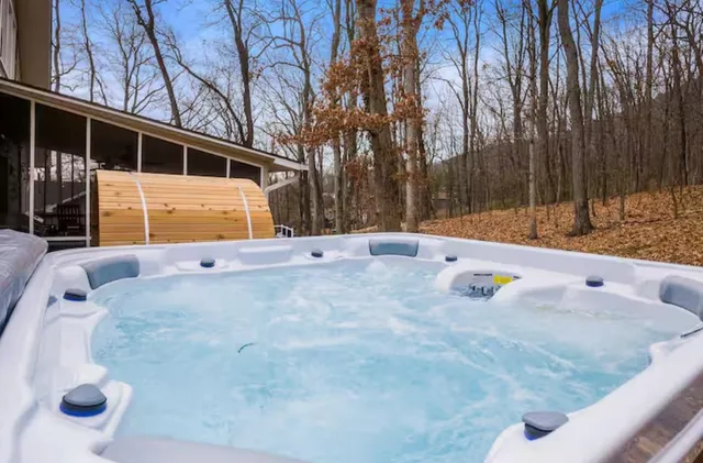 $589,900 | 2964 Hopkins Drive, McGaheysville, VA 22840