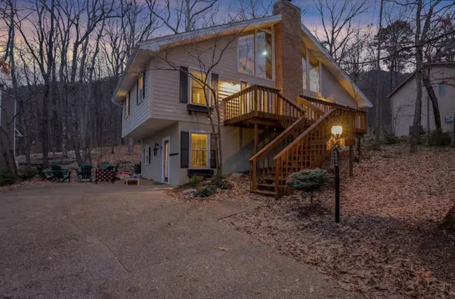 $589,900 | 2964 Hopkins Drive, McGaheysville, VA 22840