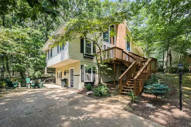 $589,900 | 2964 Hopkins Drive, McGaheysville, VA 22840