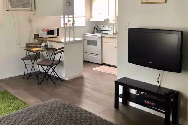 $1,100 | 5909 Bolm Road, Unit 2, Austin, TX 78721