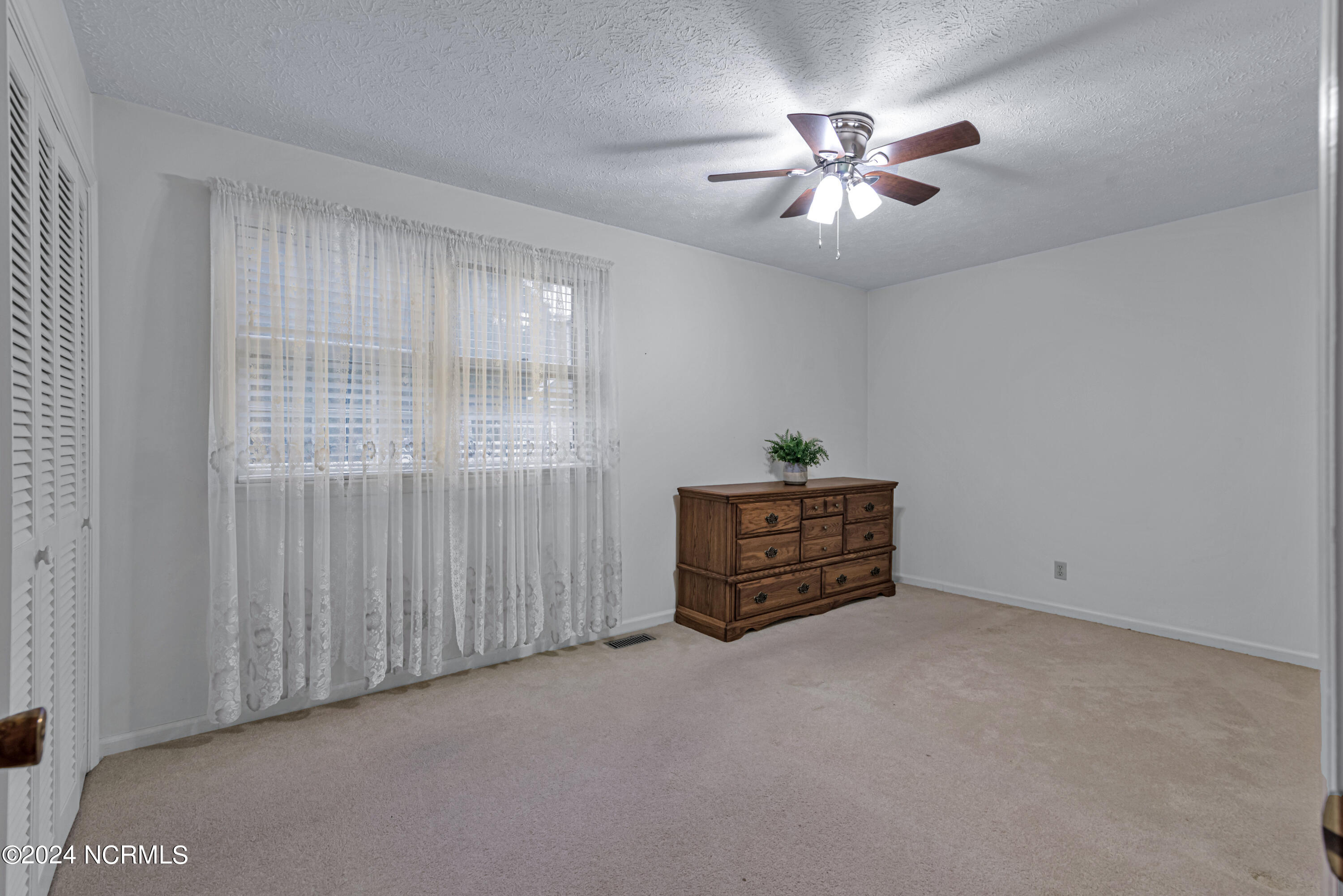 1103 Decatur Road Jacksonville, NC 28540 - Photo 41 of 48 Extra large 15 x 12 Bedroom.