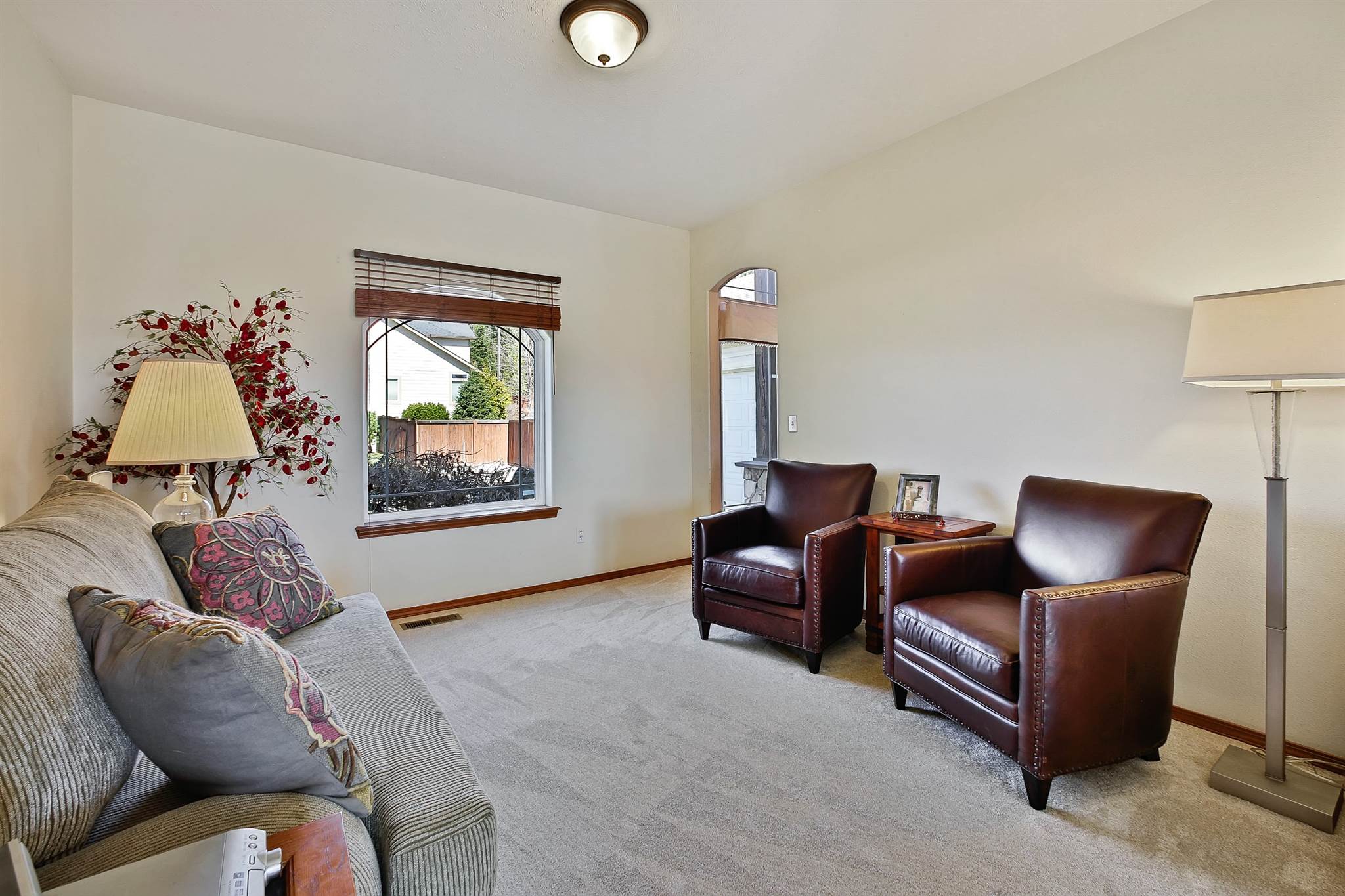 5908 Vista Ridge Lane Spokane, WA 99217 - Photo 4 of 40 Gallery Image 4