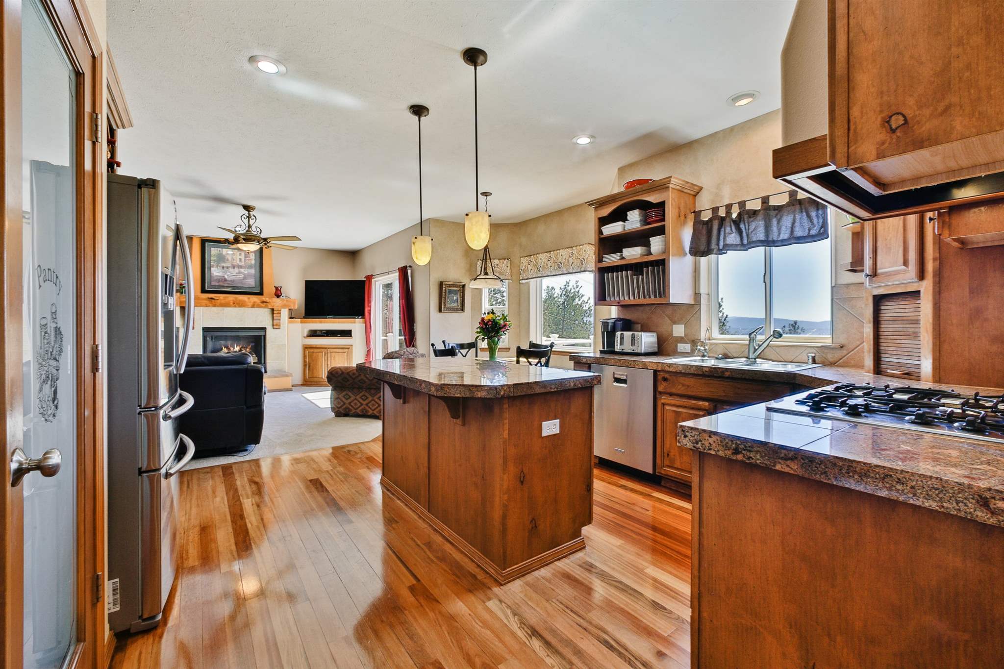 5908 Vista Ridge Lane Spokane, WA 99217 - Photo 7 of 40 Gallery Image 7