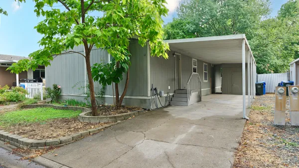 $96,000 | 633 East Archwood Drive, Unit 12, Eagle Point, OR 97524