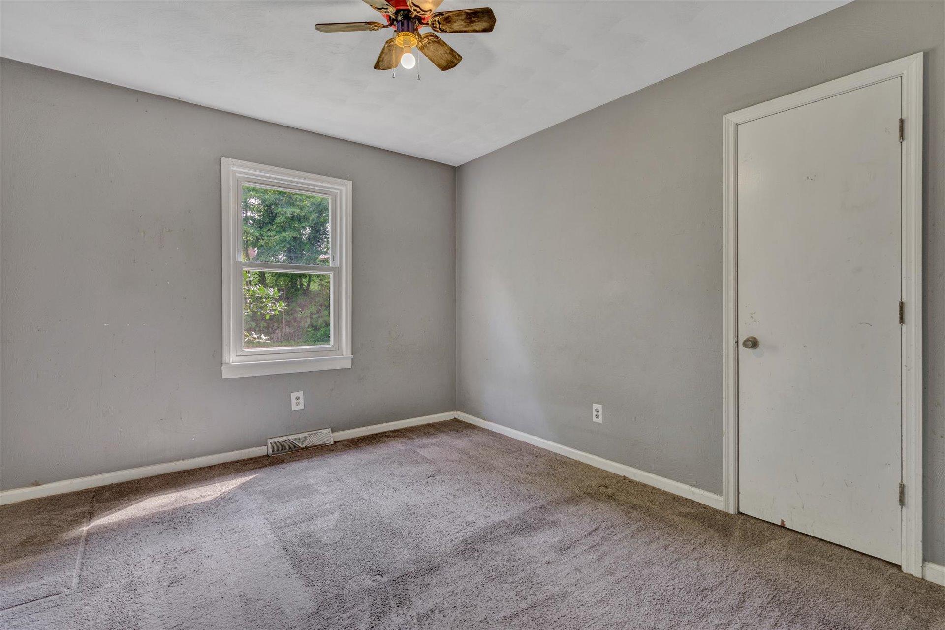 846 Doe Run Road Rocky Mount, VA 24151 - Photo 14 of 26 14-062120210087